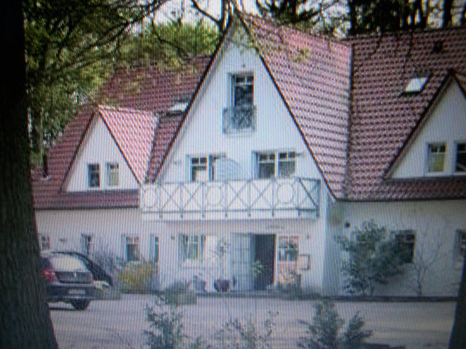 Hausteil mit Zimmern, Sauna und Fitness. Hotel Kurhaus Devin