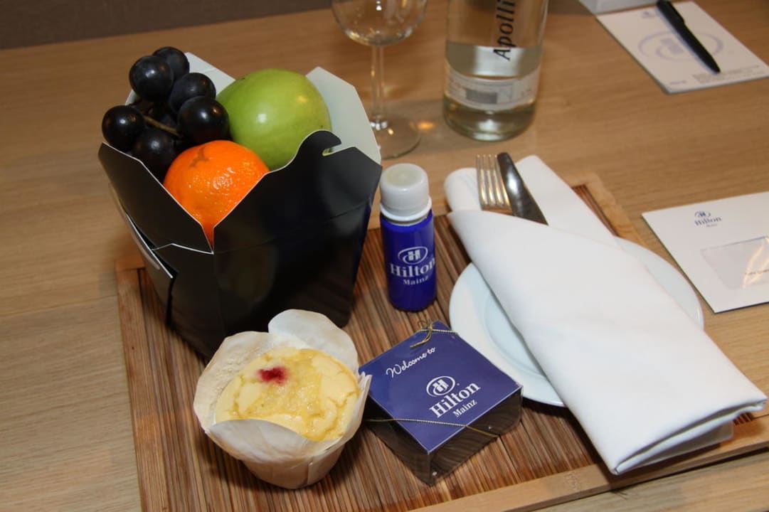 Willkommensgruß auf dem Zimmer Hilton Mainz