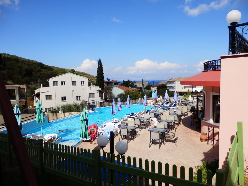 Pool-Bereich CORFU PELAGOS HOTEL