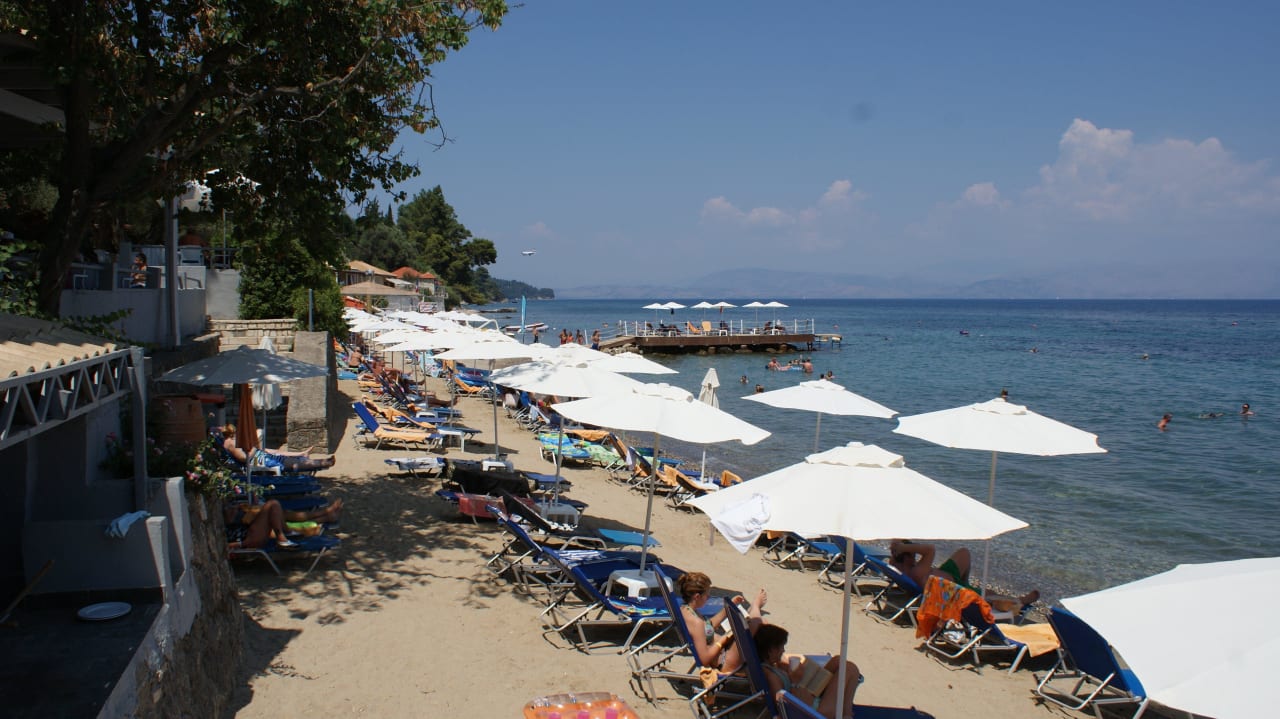 Hoteleigener Strand Aeolos Beach Resort