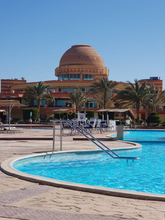 Pool Malikia Resort Abu Dabbab