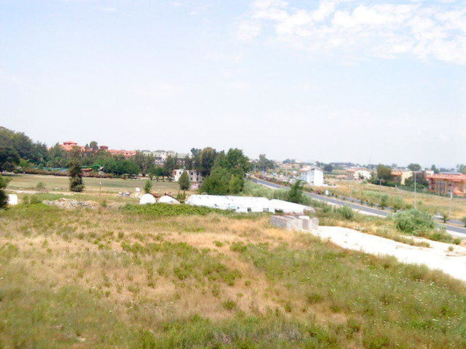 Ausblick linke Hotelseite! FUN&SUN Smart Hane Sun Hotel