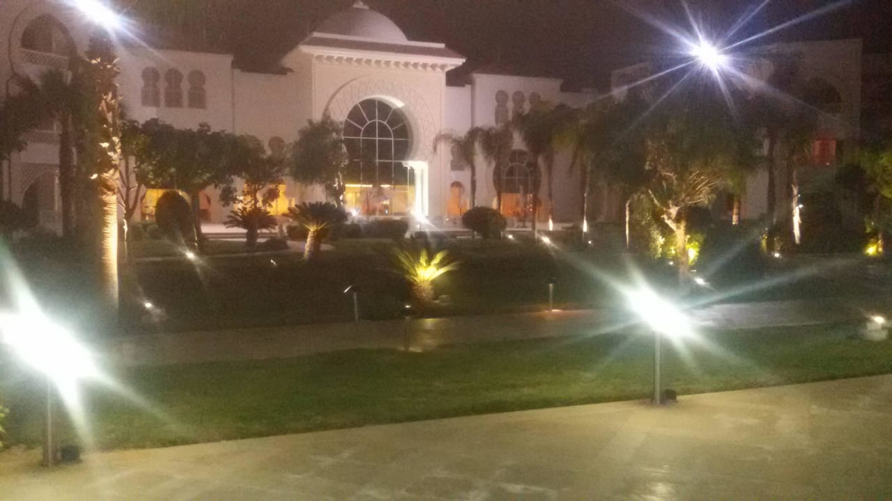 Garten und Eingangsbereich Old Palace Resort Sahl Hasheesh