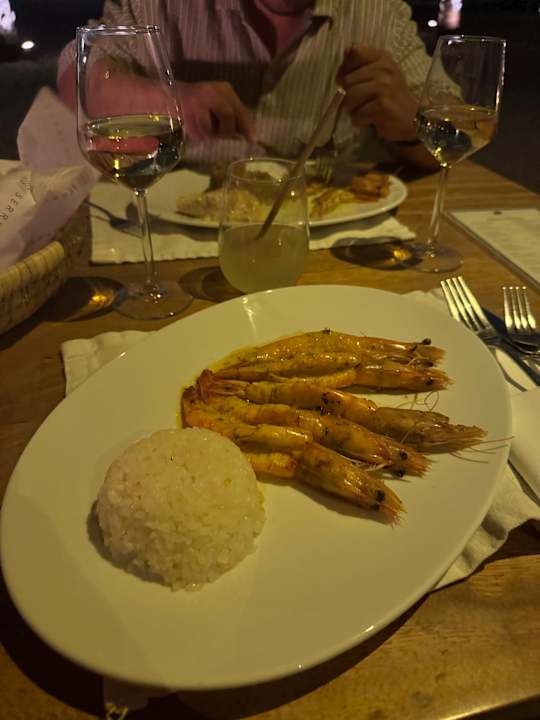 Gastro Serry Beach Resort