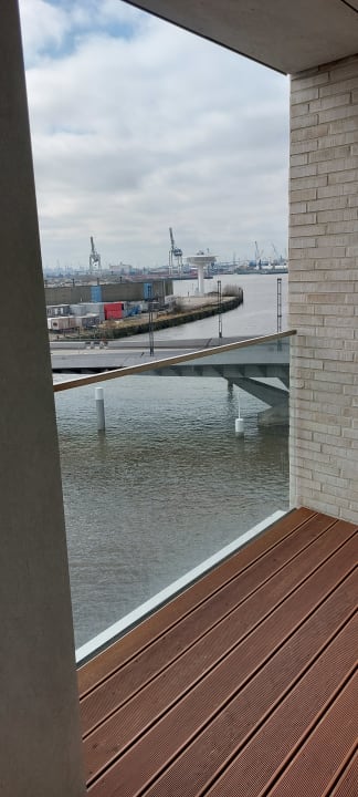 Ausblick JUFA Hotel Hamburg HafenCity