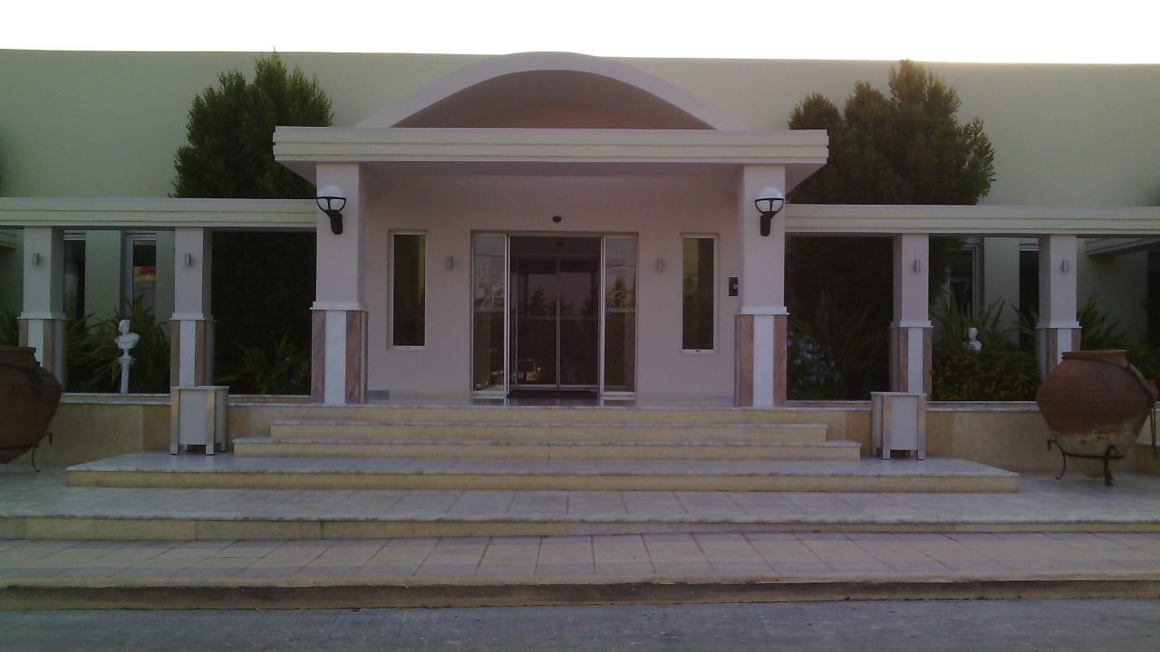 Eingang Hotel Gaia Palace
