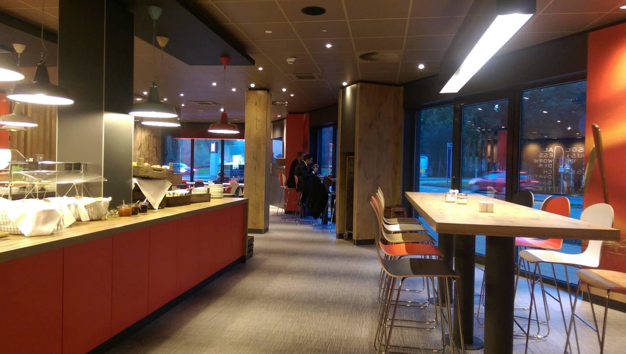 Frühstücksbüffet Ibis München Airport Süd