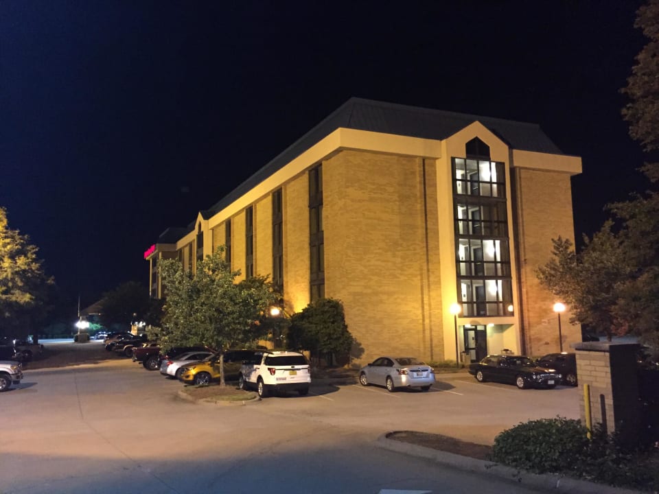Aussen Drury Inn & Suites Charlotte University Place