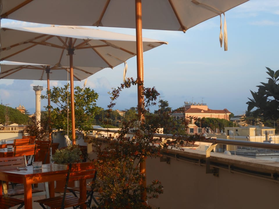 ROOF TERRACE Mercure Hotel Roma Corso Trieste
