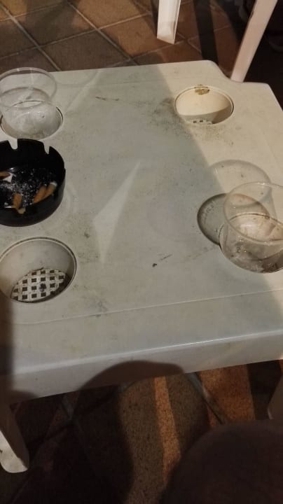 Tisch am Pool Moon Dreams Coral Beach