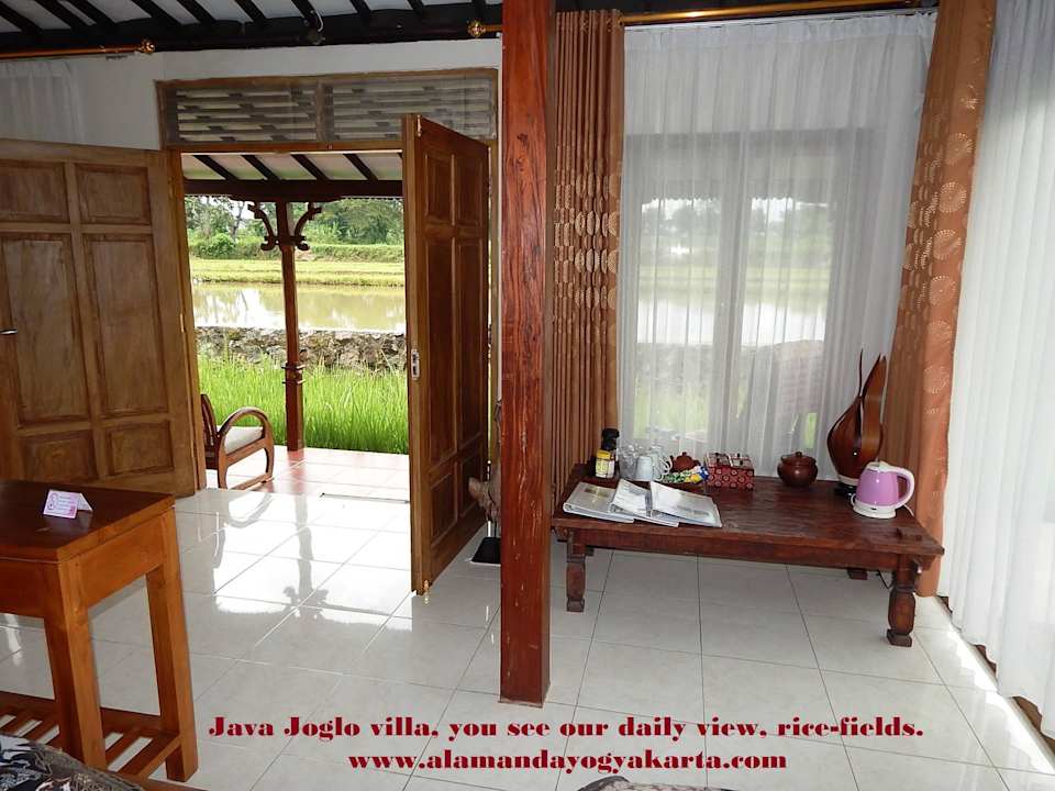 Java Joglo Alamanda villa's and B&B