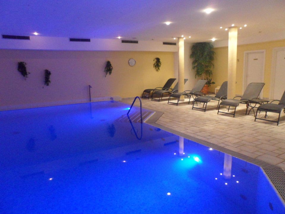 Hallenbad Hotel Maximilian
