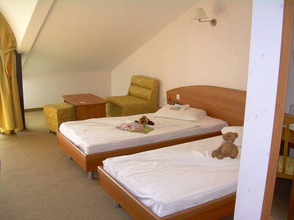 Zimmer der Kinder Hotel Estreya Palace