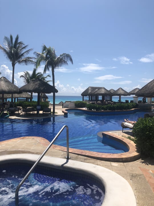 Pool Hotel J.W. Marriott Cancun Resort & Spa