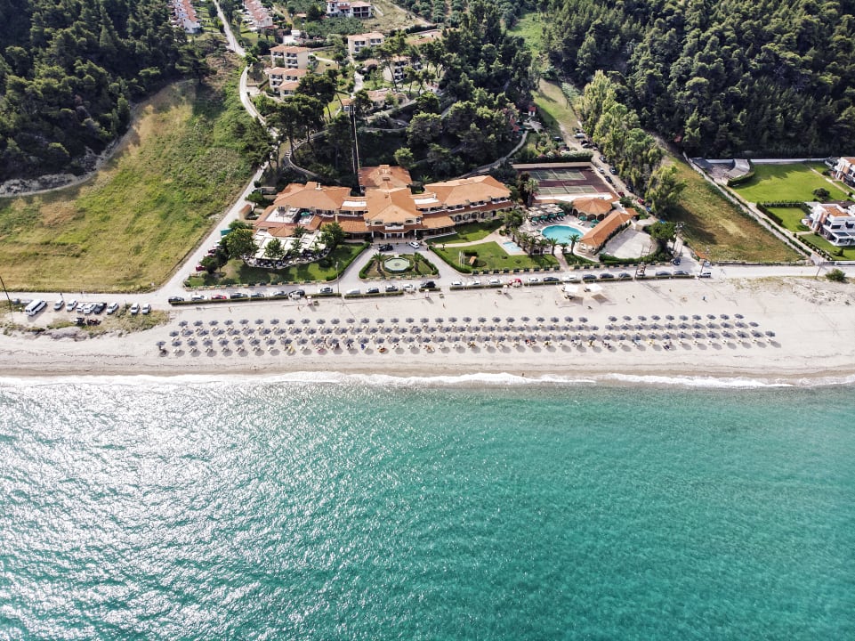 Strand Possidi Holidays Resort & Suite Hotel