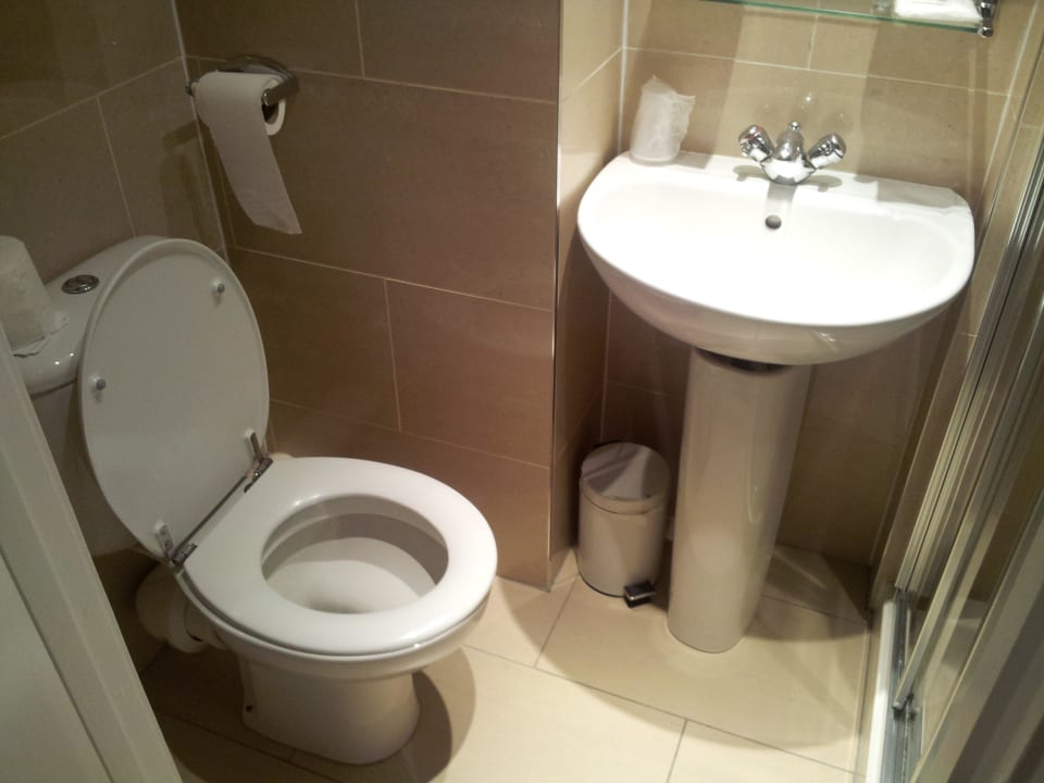 Badezimmer 01 Phoenix Hotel