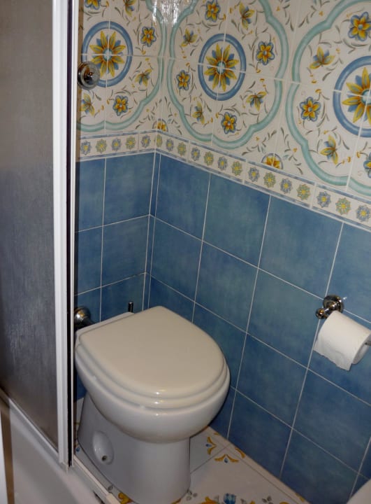 Ab 80 KG wird es verdammt eng Hotel La Margherita - Villa Giuseppina
