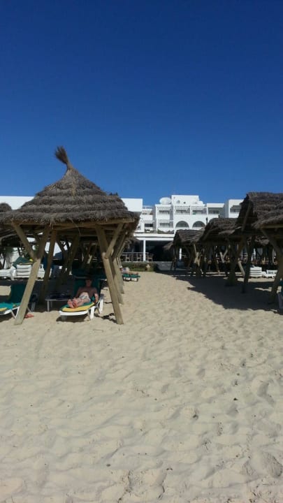 Am Strand  The Orangers Beach Resort and Bungalows