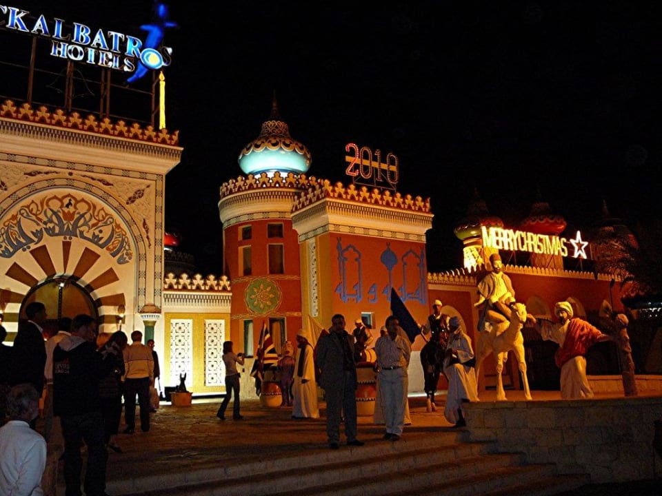 Hoteleingang Pickalbatros Alf Leila Wa Leila Resort - Neverland Hurghada