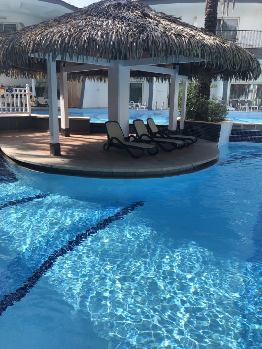 Pool Well Palace Side