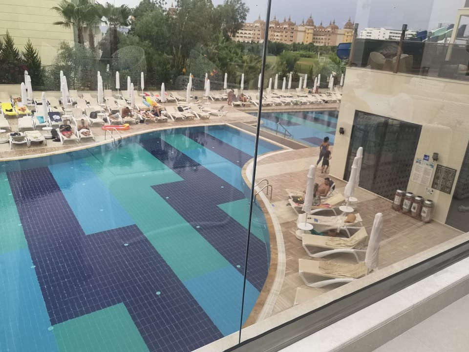 Pool Glamour Resort & Spa