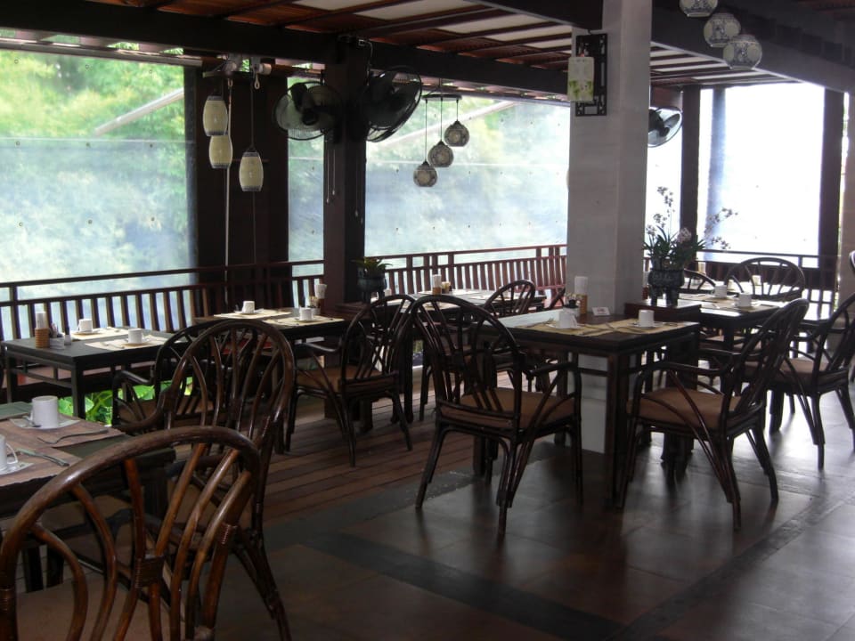 Der Restaurant-Bereich Khaolak Oriental Resort - Adults only