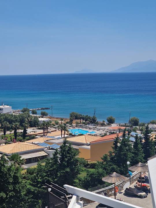 Ausblick Grand Blue Beach Hotel