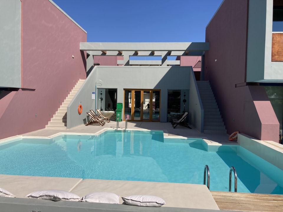 Pool Harmony Boutique Resort