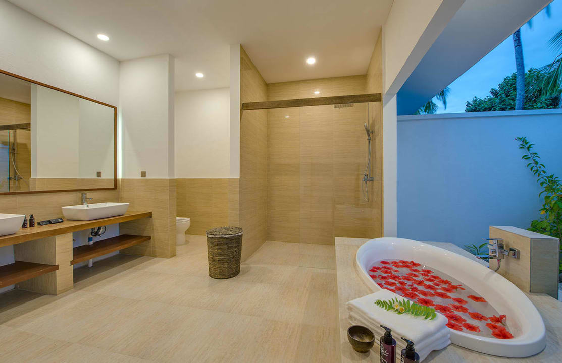 Zimmer Rahaa Resort Maldives