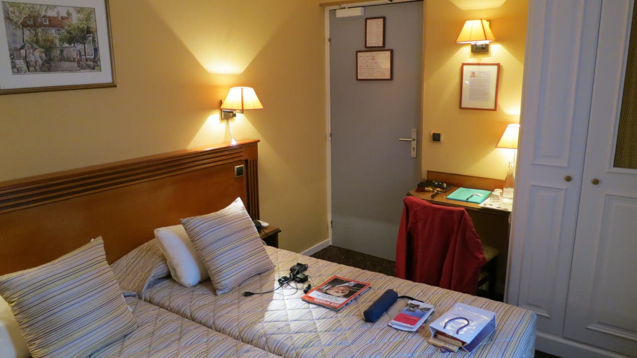 Schon etwas klein Hotel des Arts Montmatre