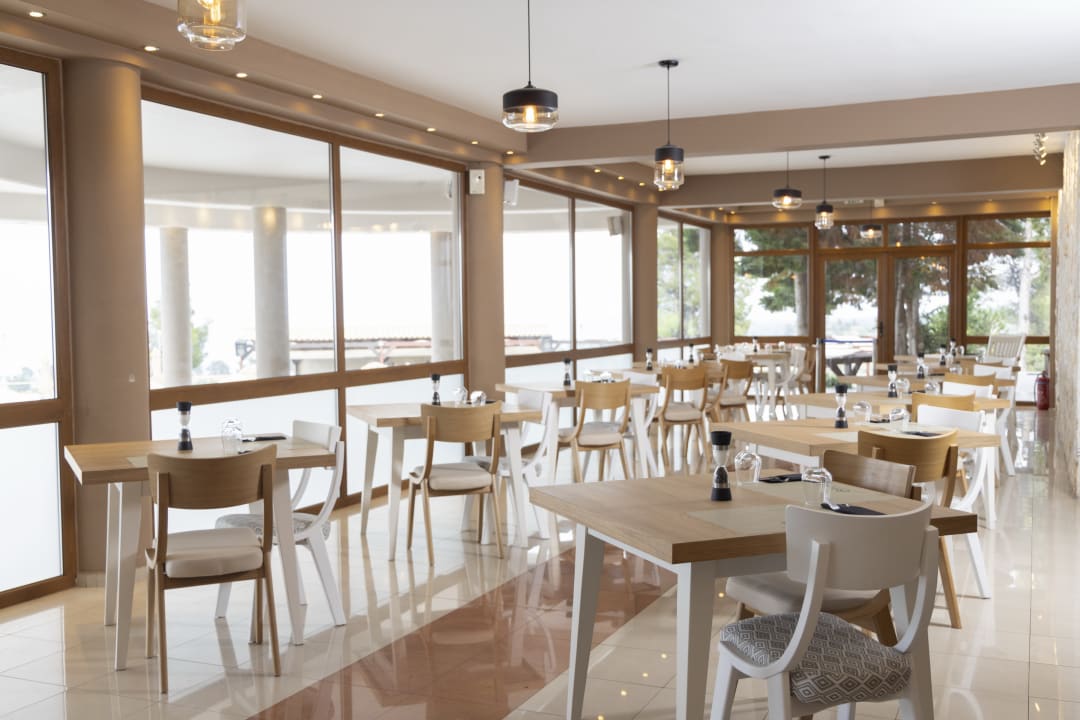 Gastro Alia Palace