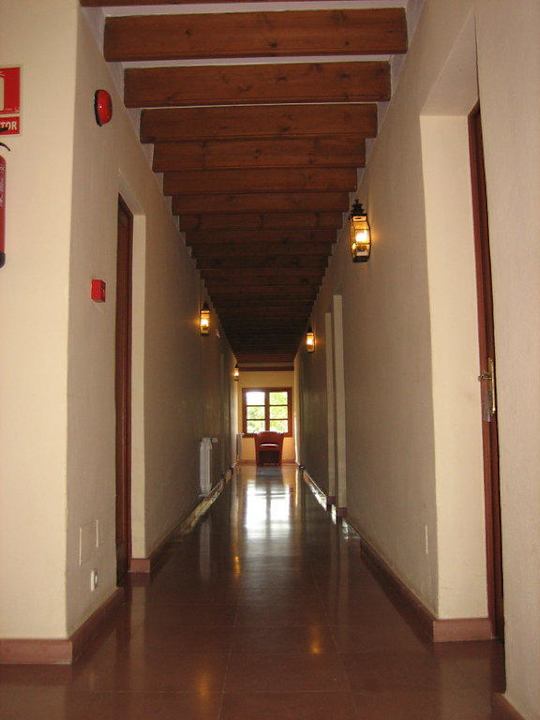 Zu den Zimmern Cap Vermell Beach Hotel