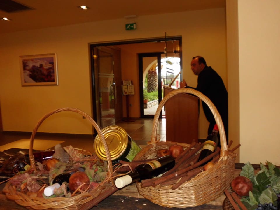 Der Maitre Blue Dolphin Resort Hotel