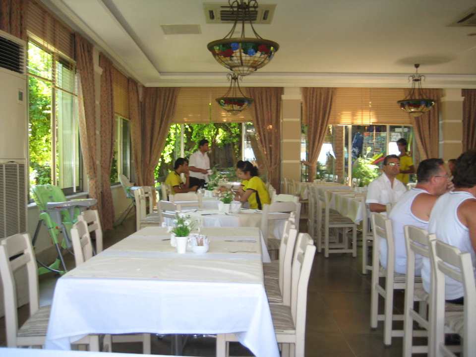 Restaurant innen Can Garden Beach
