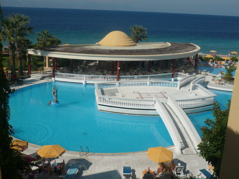 Die Poolbar Sunshine Rhodes