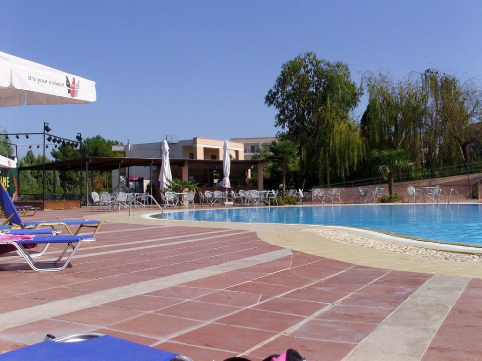 Pool Pomegranate Wellness Spa Hotel