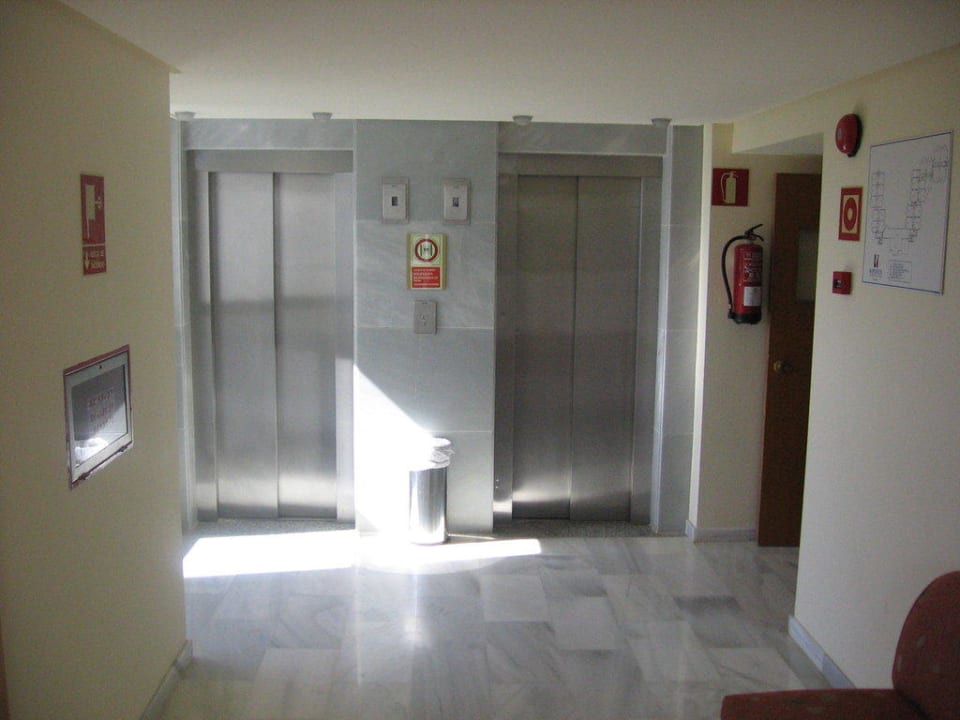 2 Mini Lifte Hipotels Bahia Grande