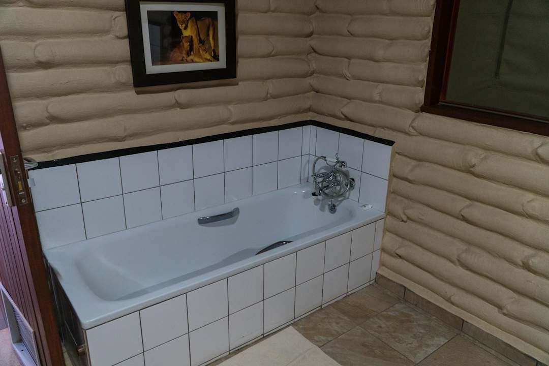 Zimmer Kalahari Tented Camp