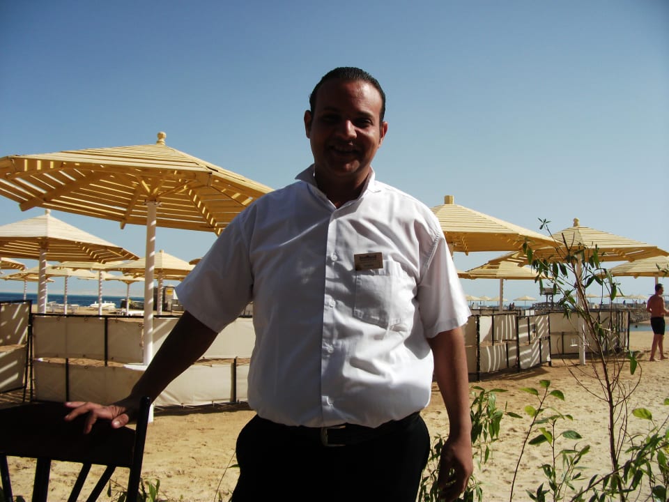 Hany Kellner der Beach Bar SUNRISE Holidays Resort (Adults Only)