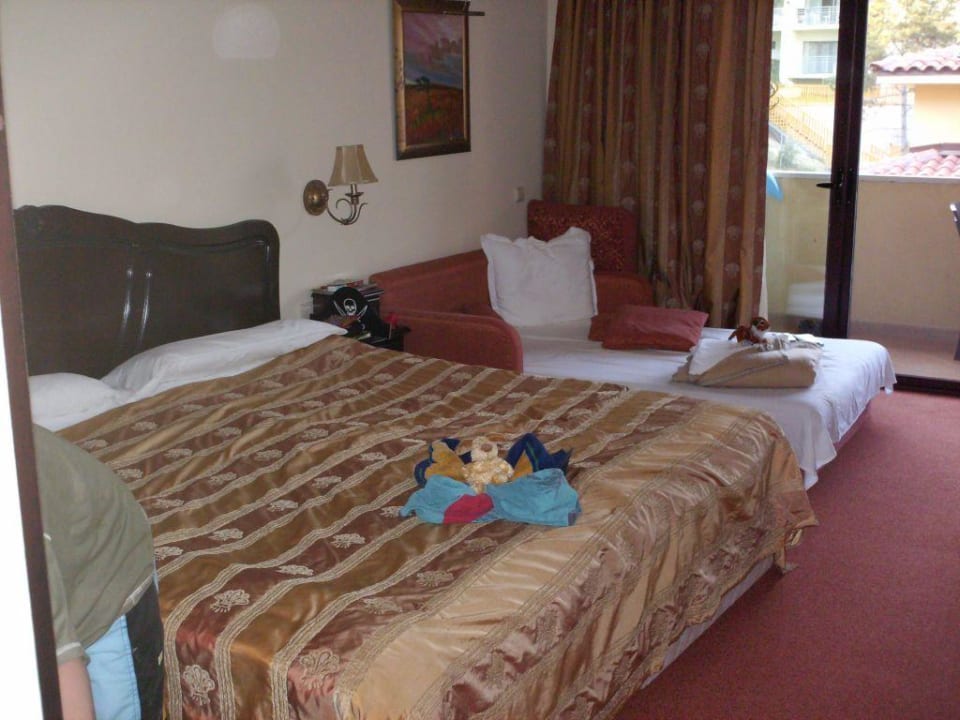 Doppelzimmer plus Schlafcouch GRIFID Aqua Club Bolero