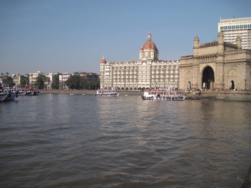 Blick vom Hafen Hotel The Taj Mahal Palace & Tower