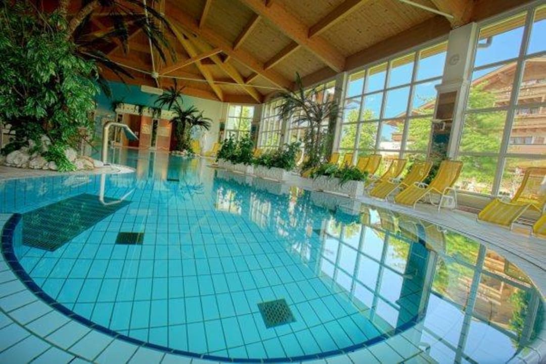 Hallenbad und Wellness Bereich Lisi Family Hotel Reith bei Kitzbühel