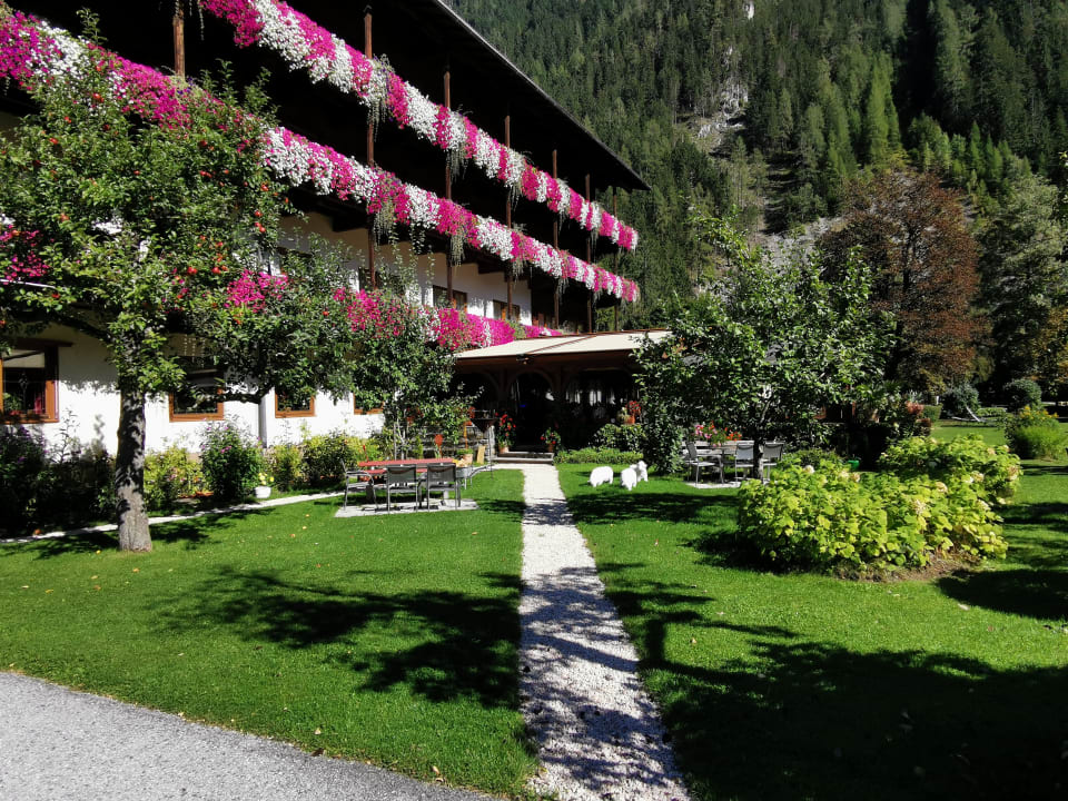 Außenansicht Hotel & Pension Strolz