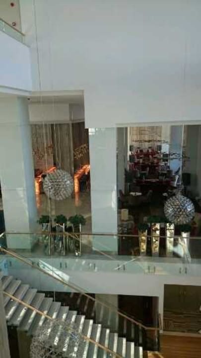Ausblick in die Lobby  The Sense Deluxe Hotel