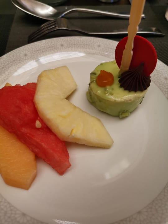 Gastro Beach Rotana
