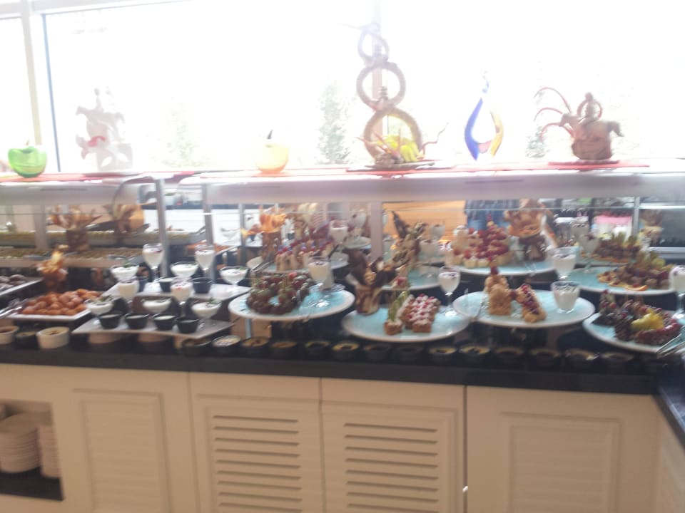 Süßspeisen Well Palace Side