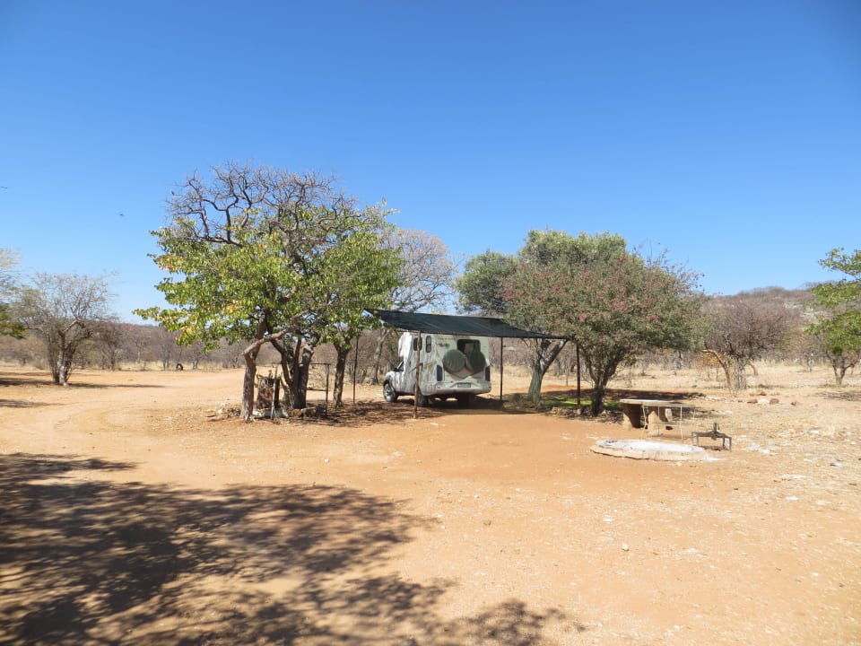 Unser Campingplatz Otjitotongwe Cheetah Lodge