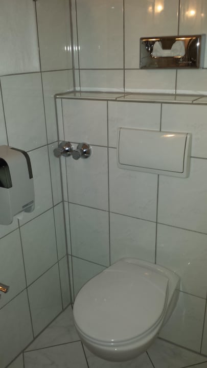 Bad  Hotel Am Oppspring