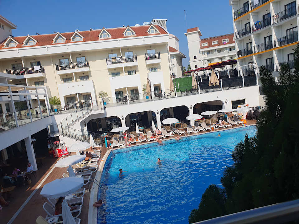 Gastro Side Aquamarin Resort & Spa