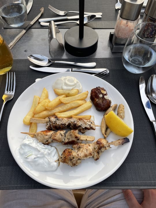 Gastro Crystal Springs Beach Hotel